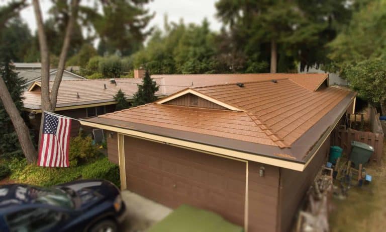 WAEV-17-022 Bellevue, WA 98008 USA Aged Copper Interlock Cedar Shingle Roof