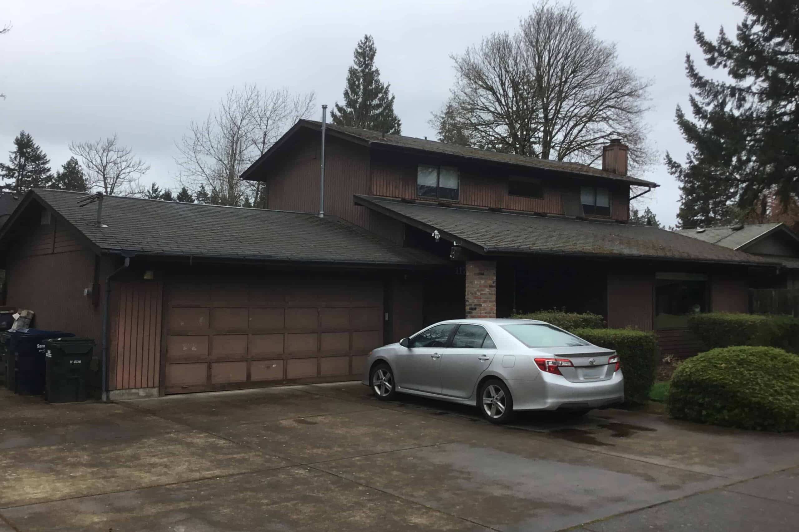 Eugene OR Asphalt Roof Side of the House